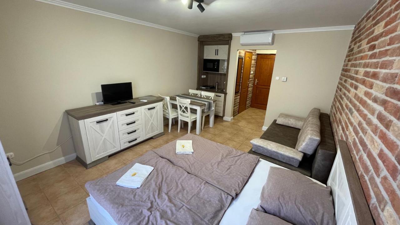 Dalma Apartment Gyula Exterior foto